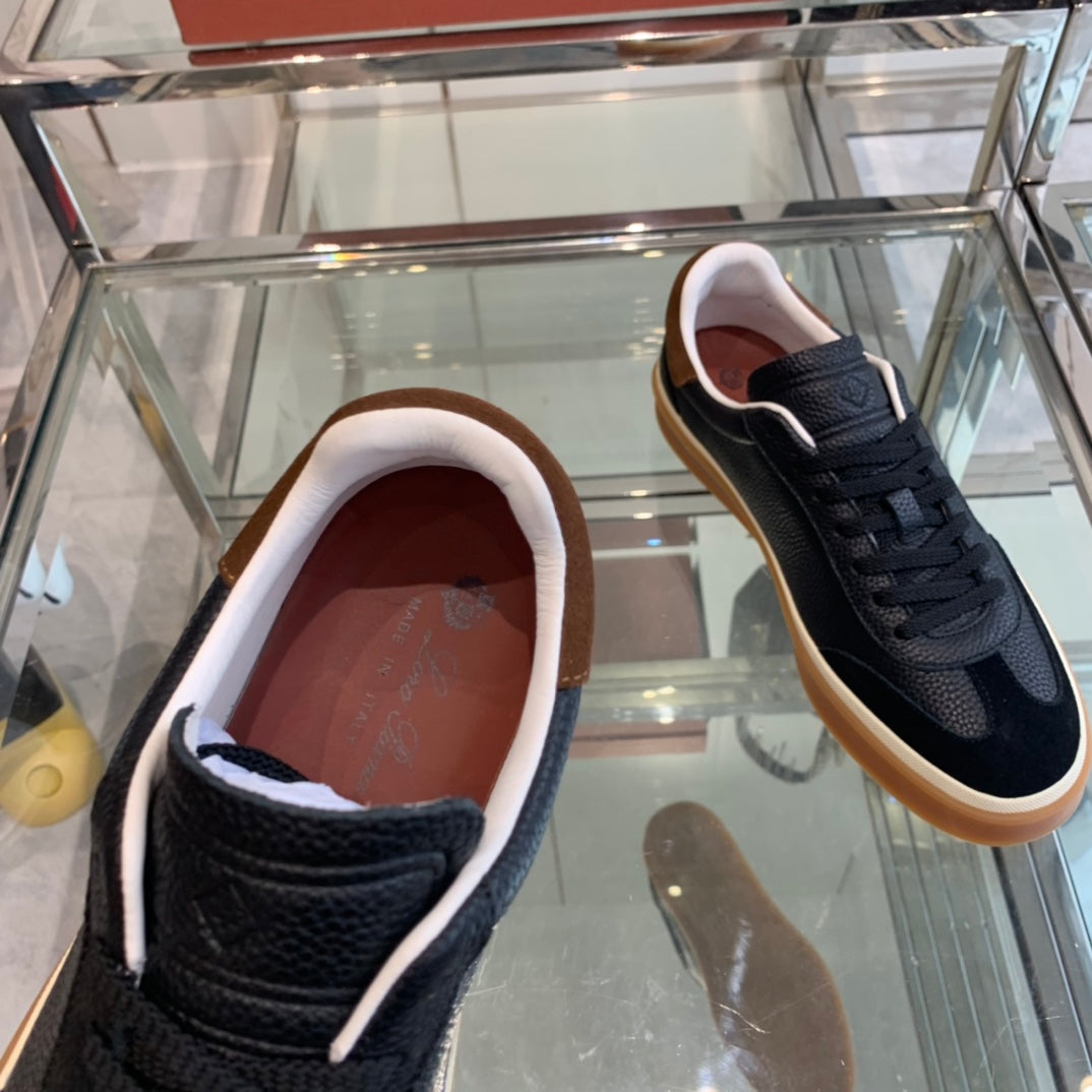 L-Sneakers