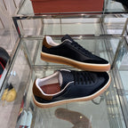 L-Sneakers
