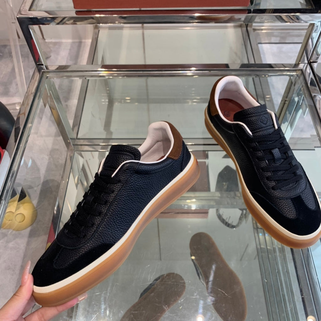 L-Sneakers