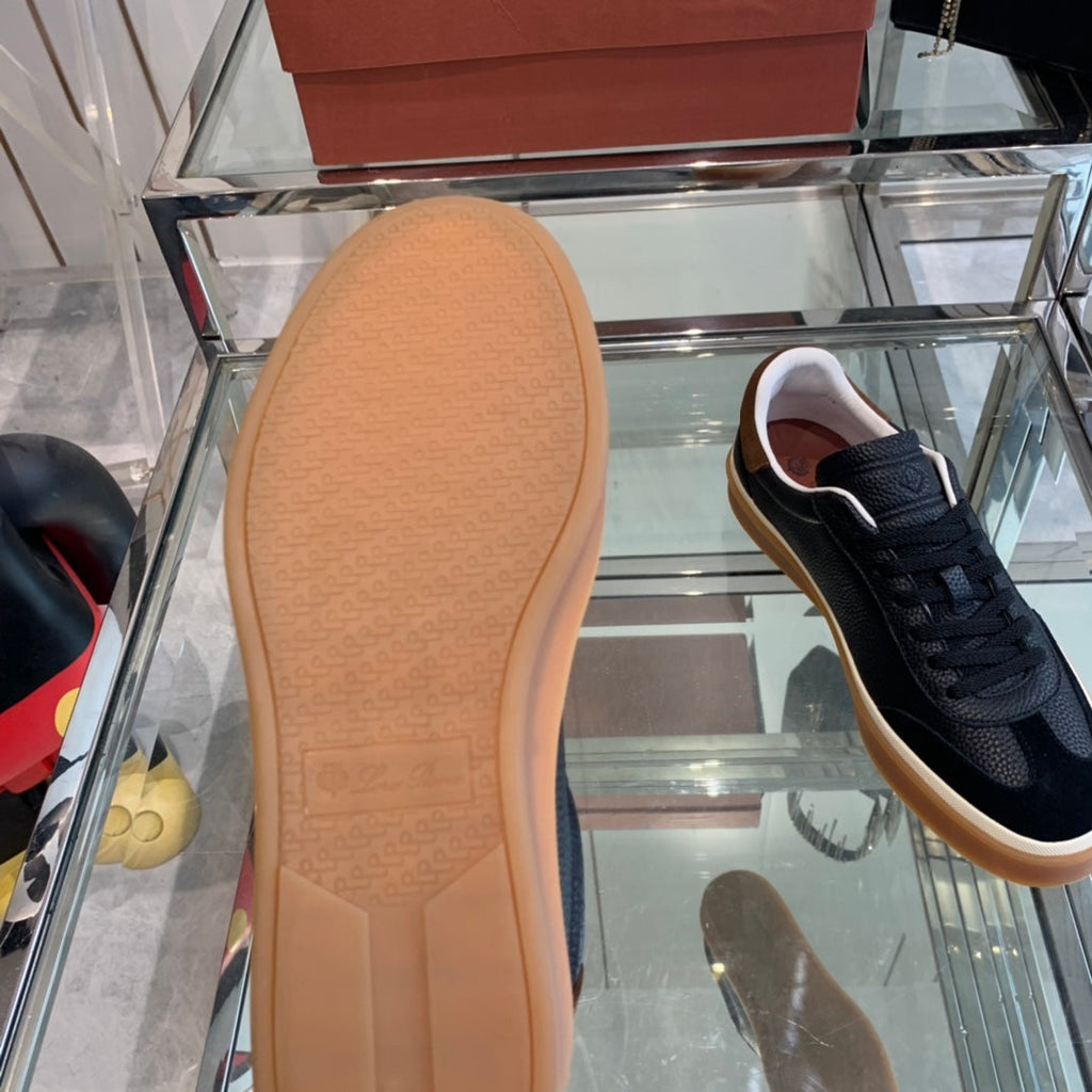L-Sneakers