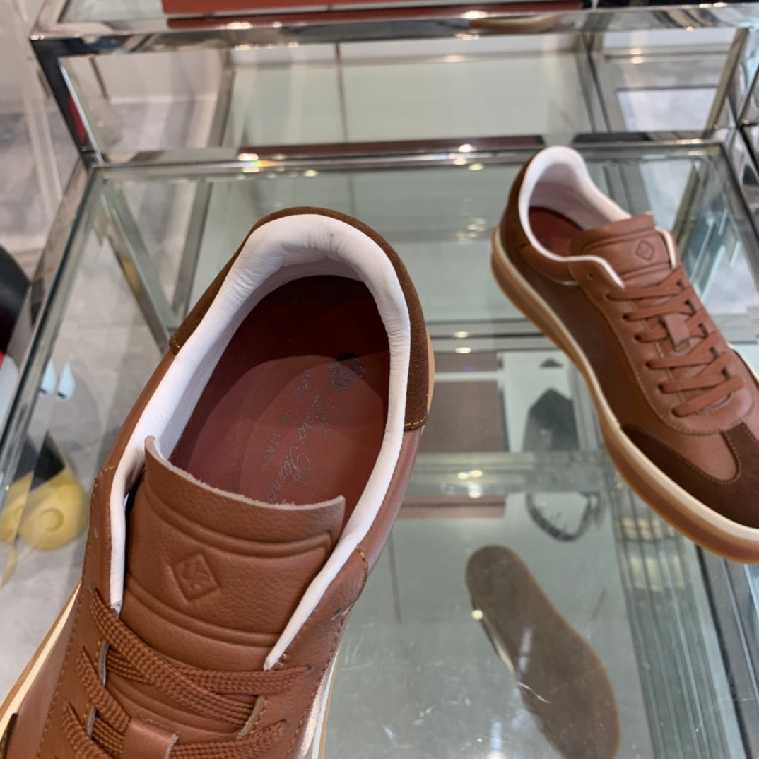 L-Sneakers
