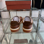 L-Sneakers