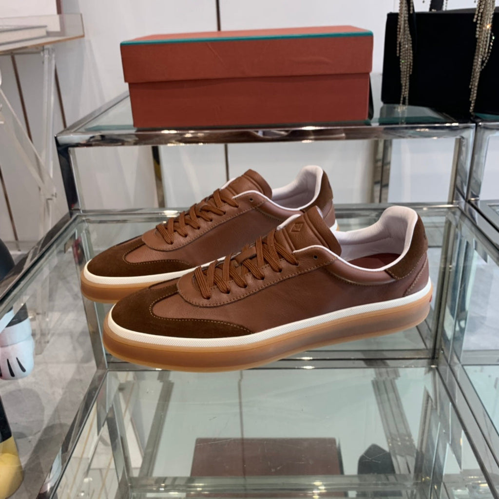 L-Sneakers