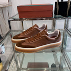 L-Sneakers