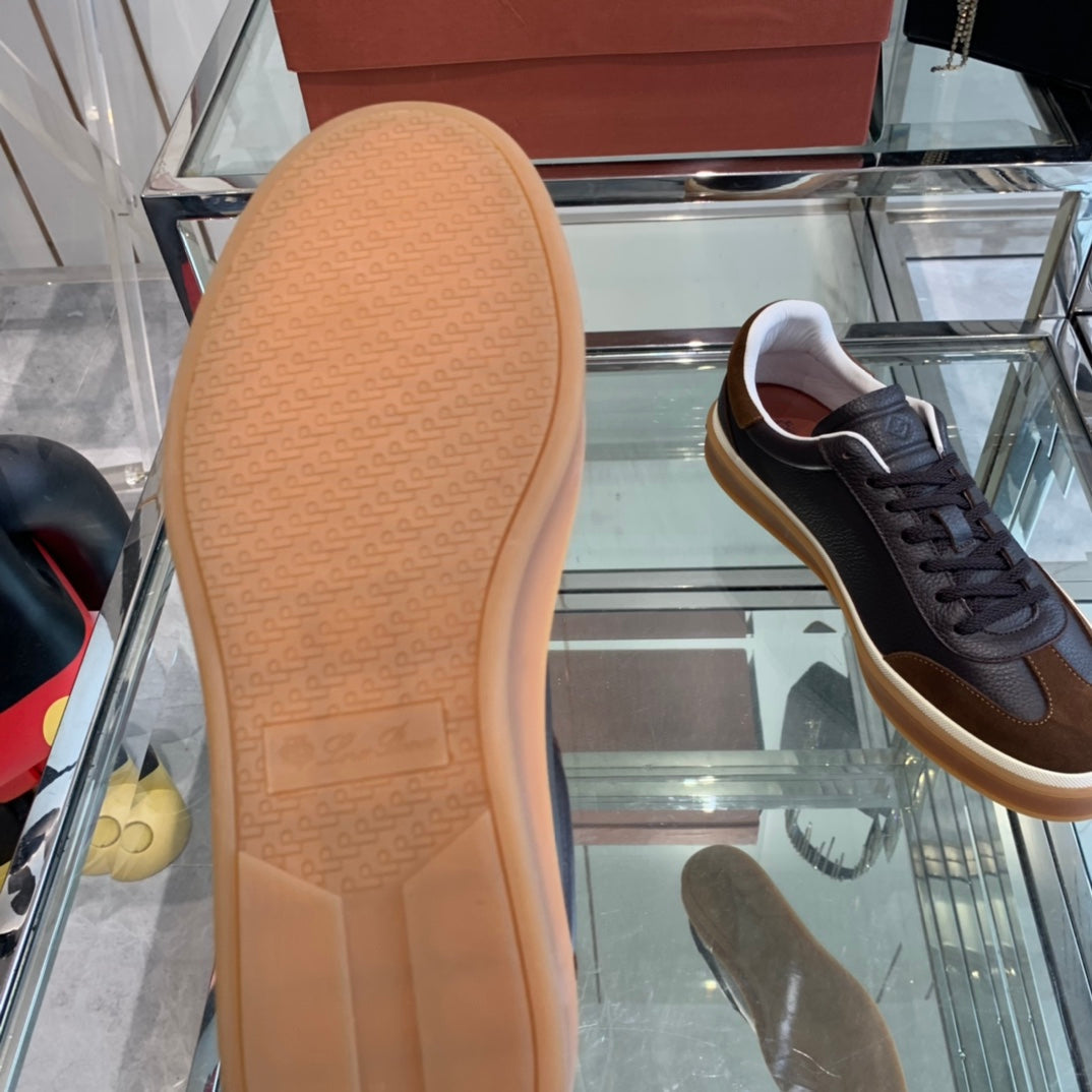 L-Sneakers