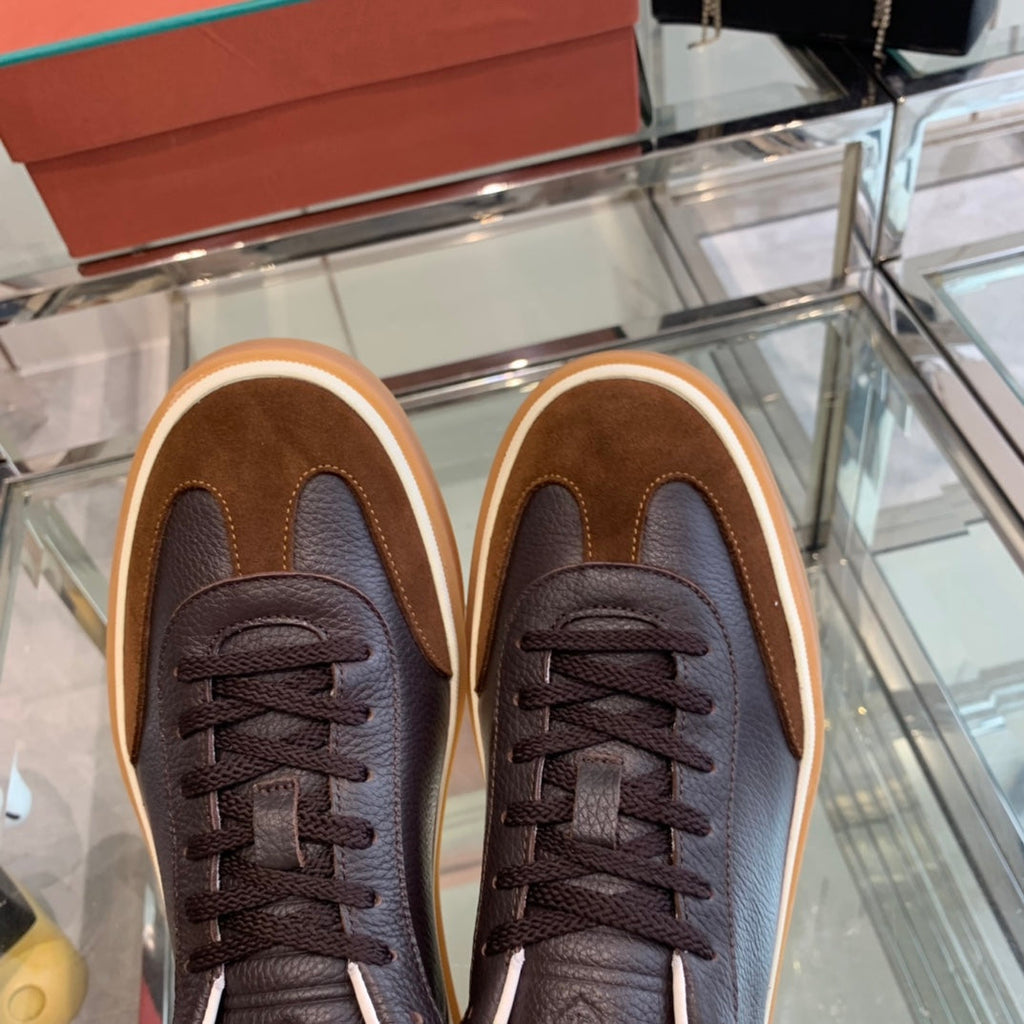 L-Sneakers