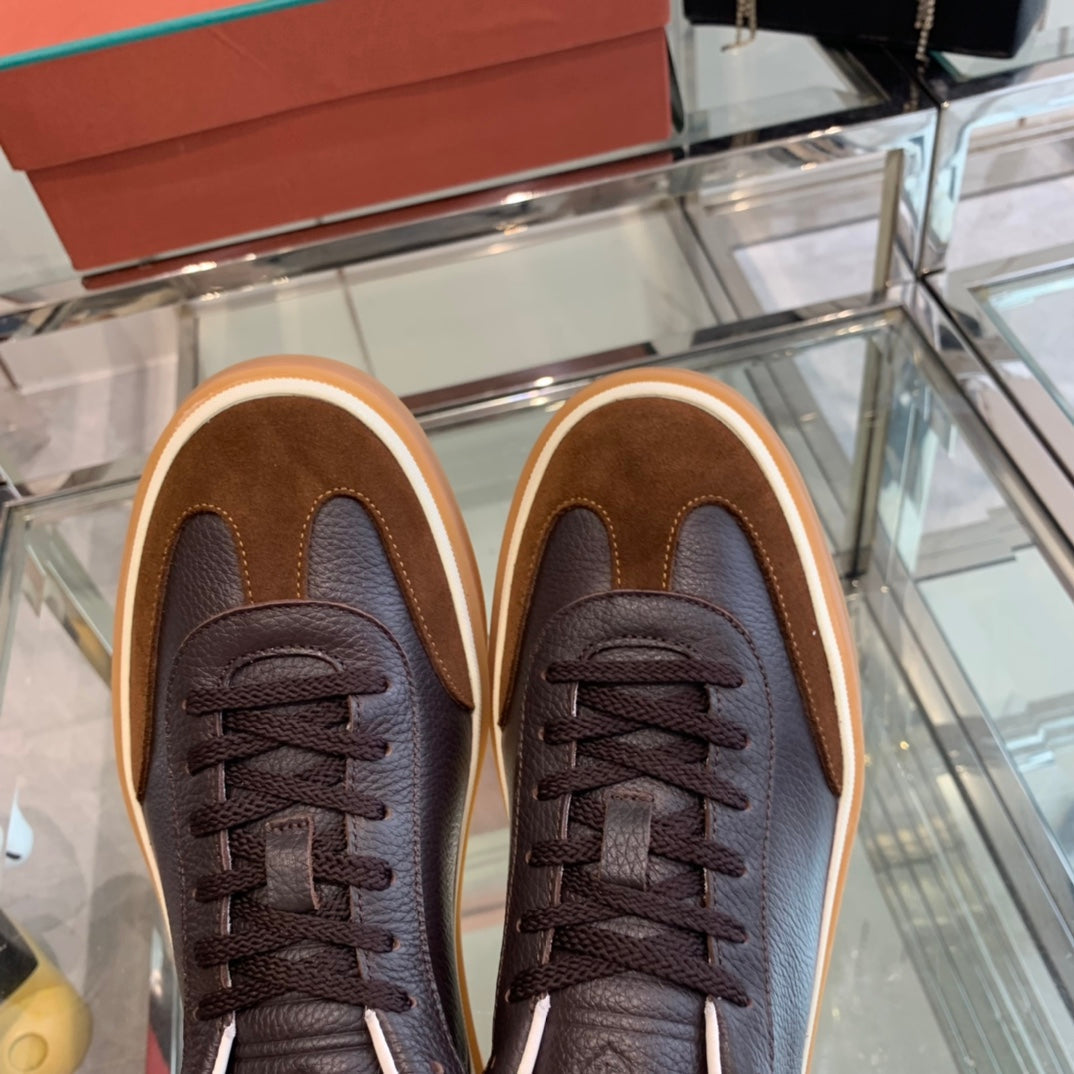 L-Sneakers