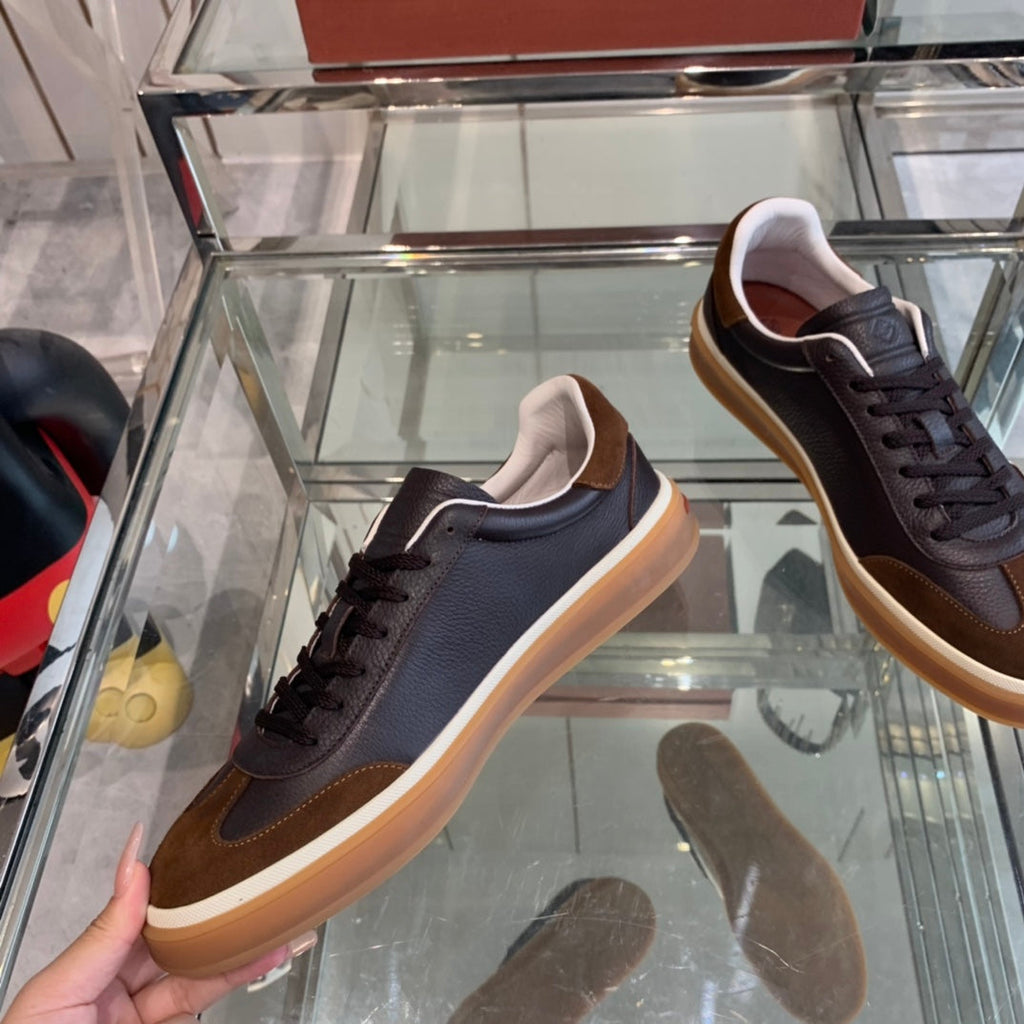 L-Sneakers