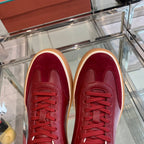 L-Sneakers