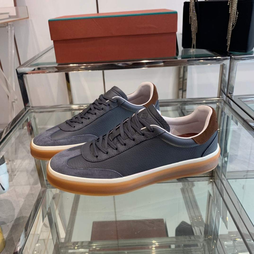 L-Sneakers