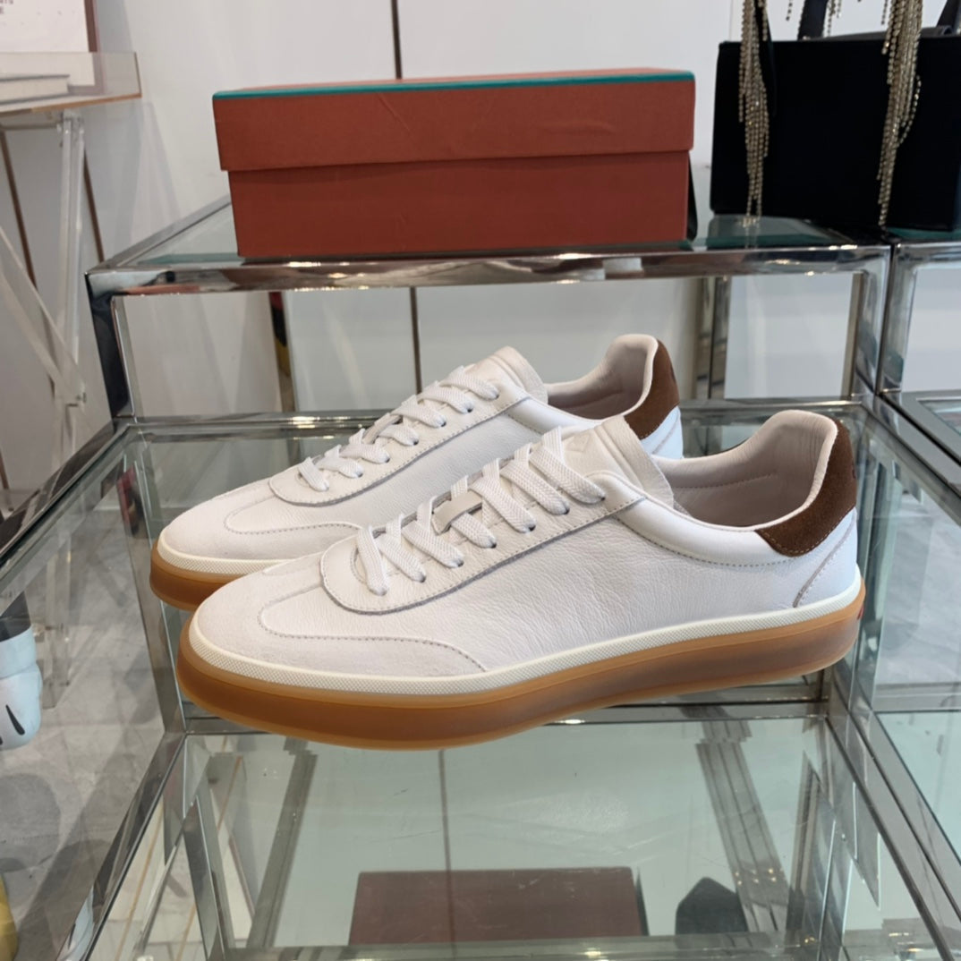 L-Sneakers