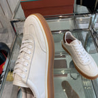 L-Sneakers