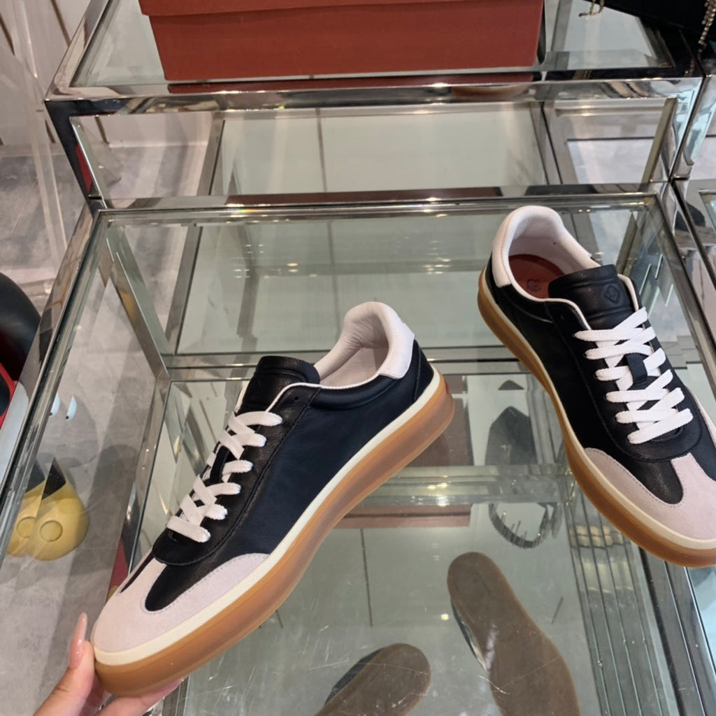L-Sneakers
