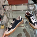 L-Sneakers