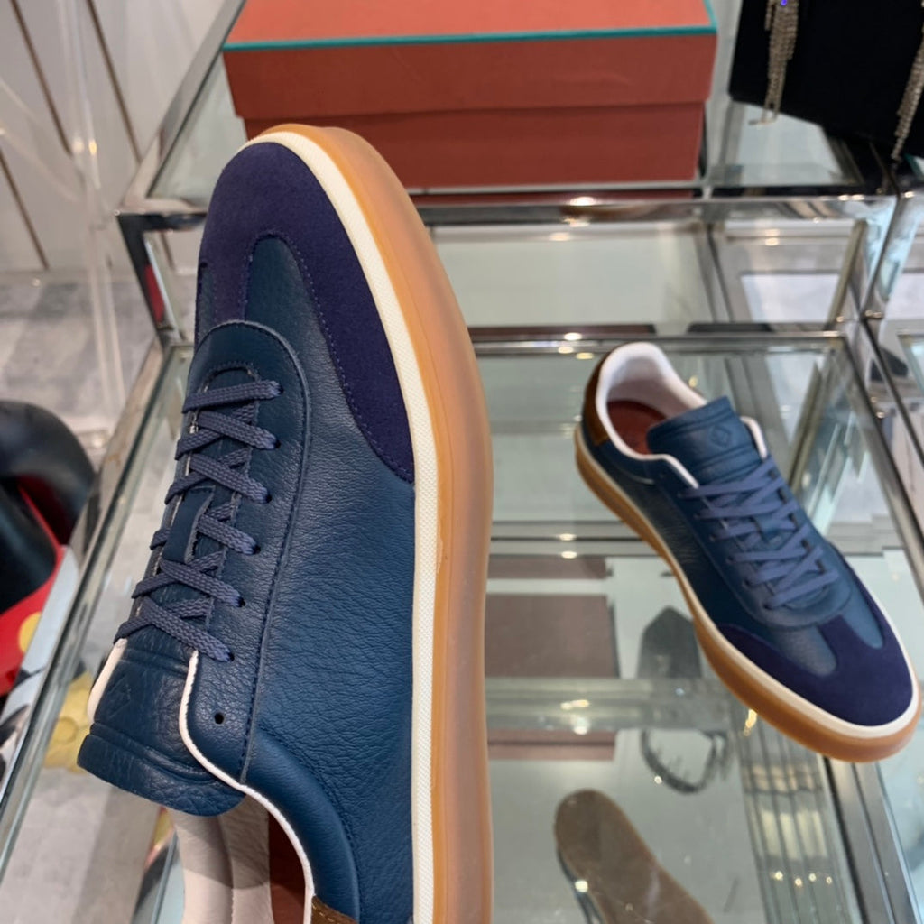 L-Sneakers