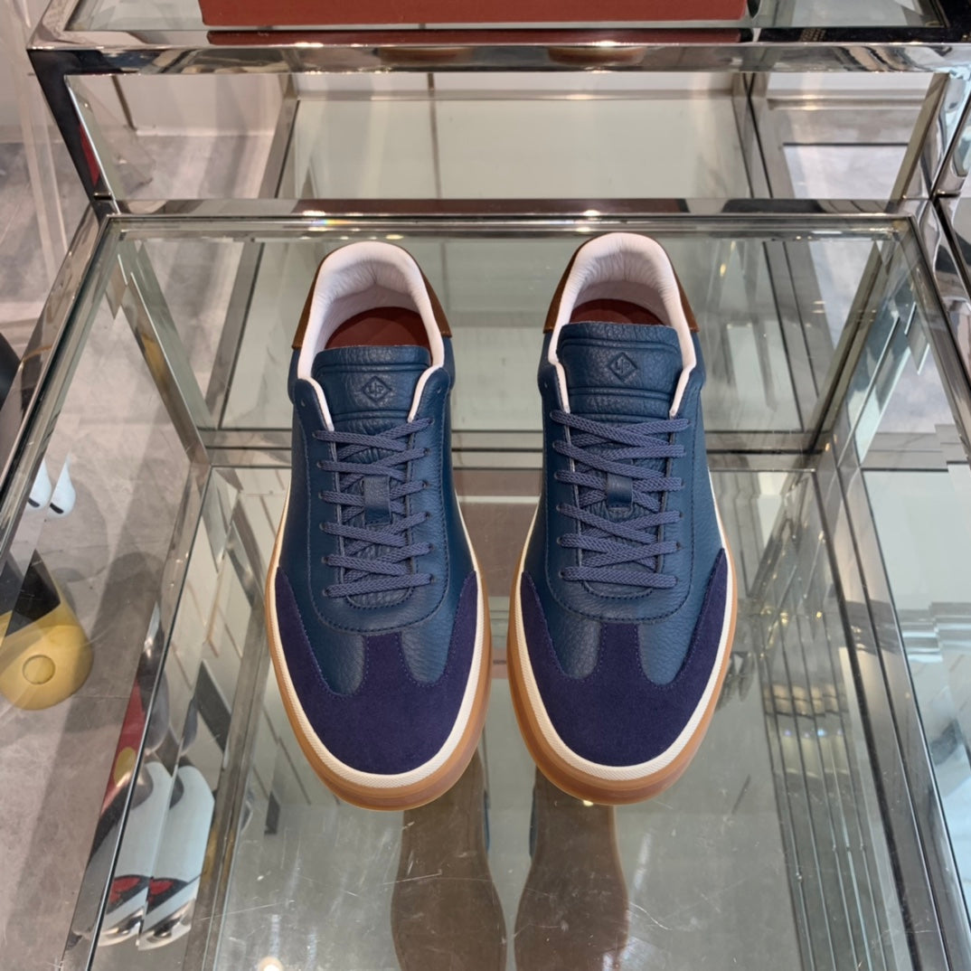 L-Sneakers