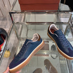 L-Sneakers