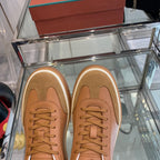 L-Sneakers