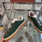 L-Sneakers