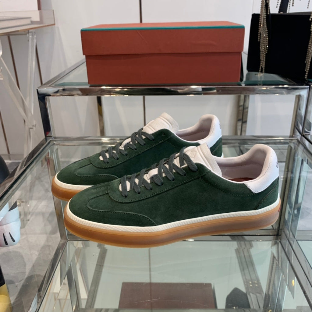 L-Sneakers