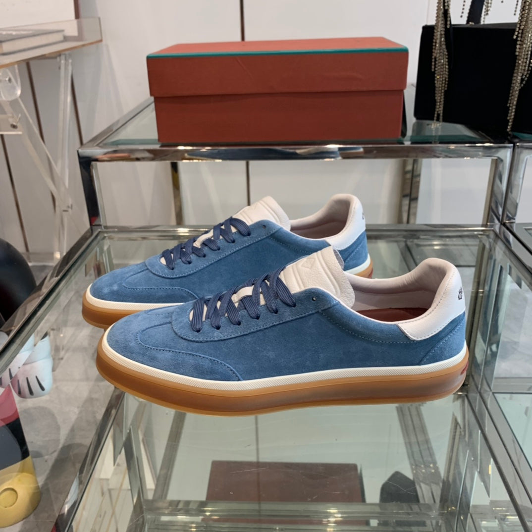 L-Sneakers