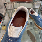 L-Sneakers