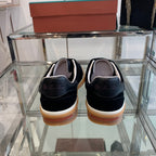 L-Sneakers