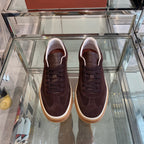 L-Sneakers