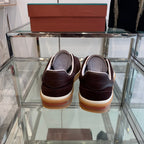 L-Sneakers