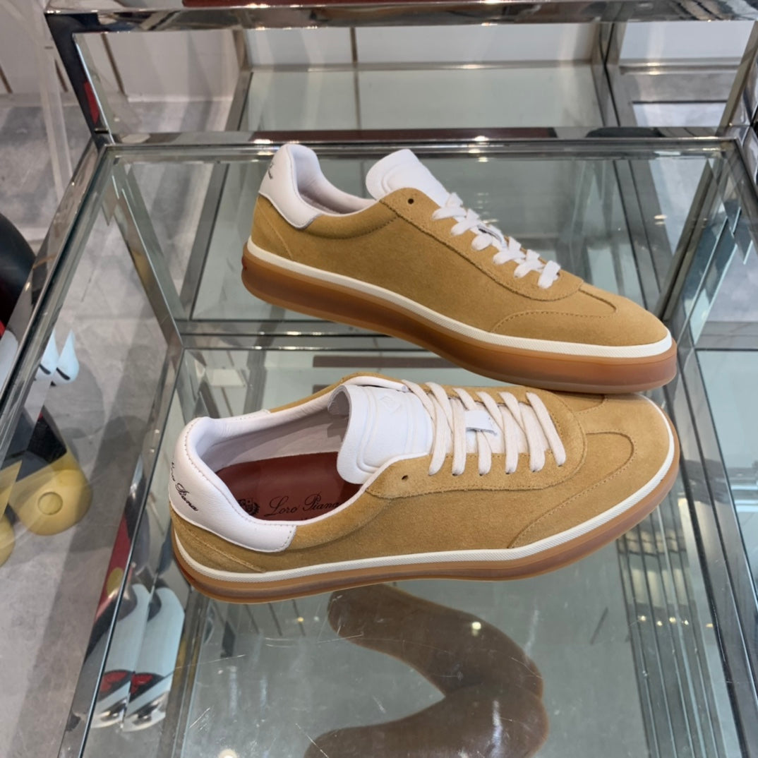 L-Sneakers