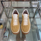 L-Sneakers