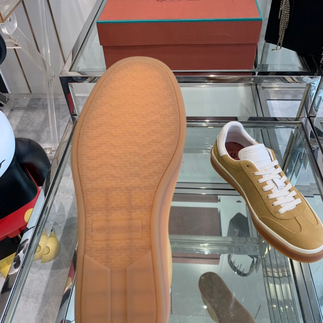 L-Sneakers
