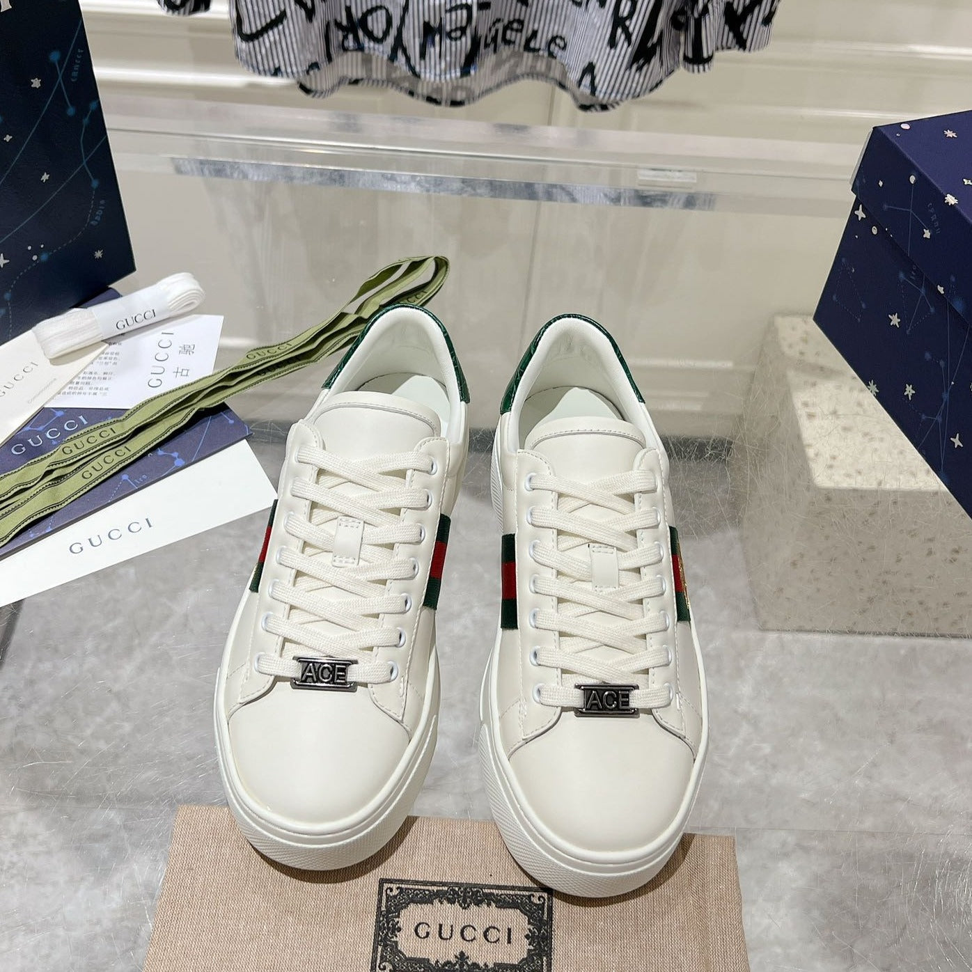G-Sneakers