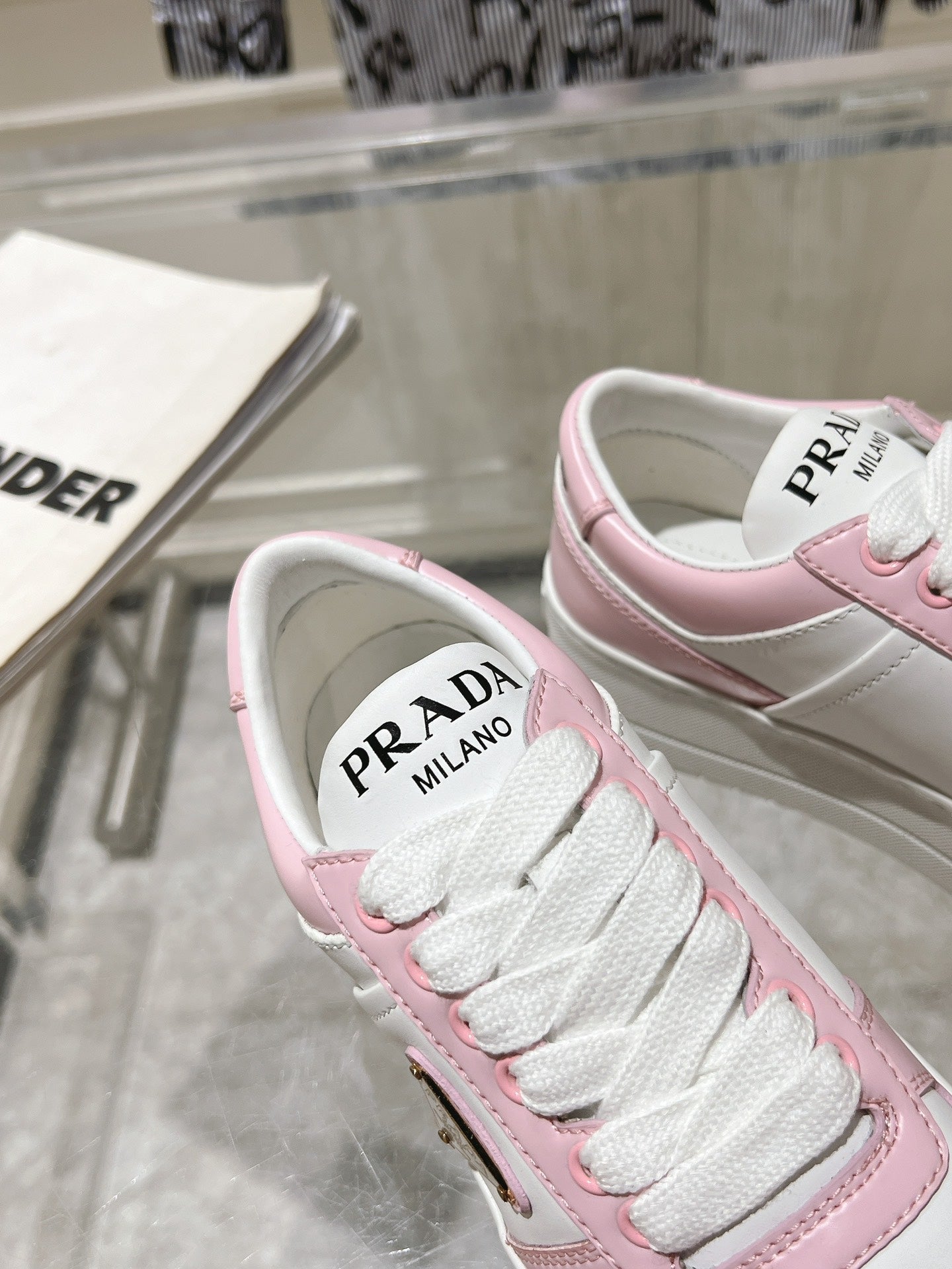 P-Sneakers