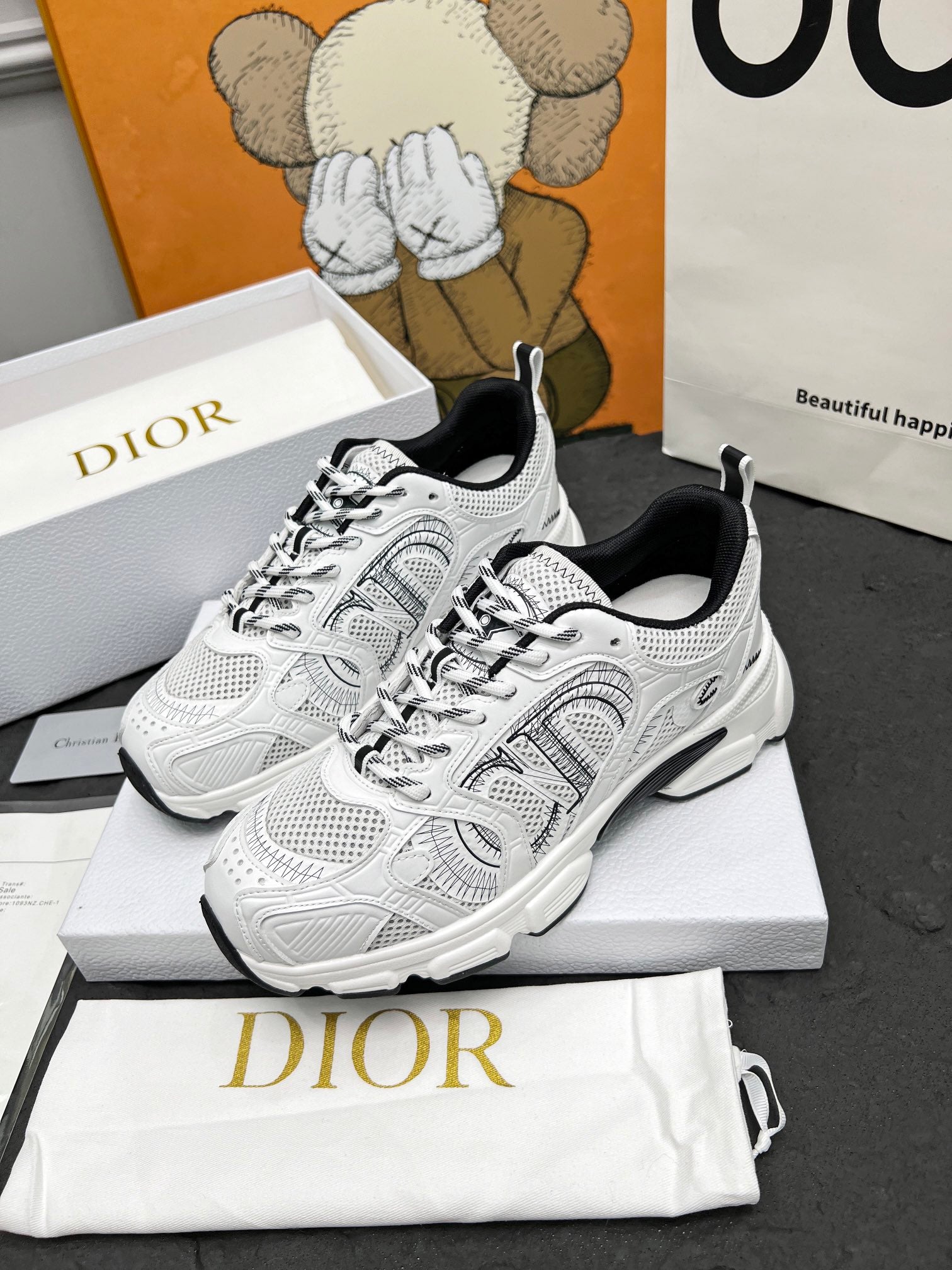 D-Sneakers