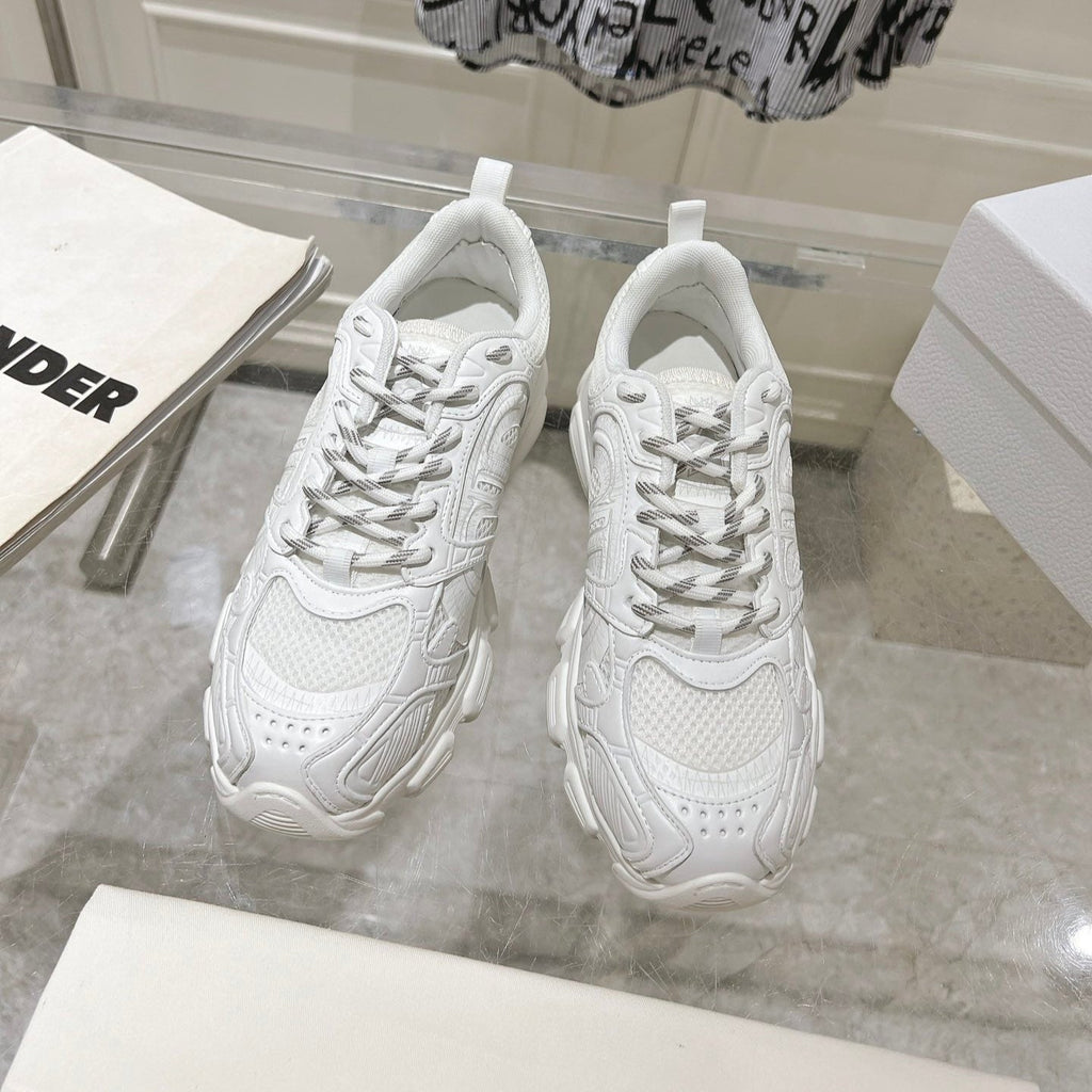 D-Sneakers