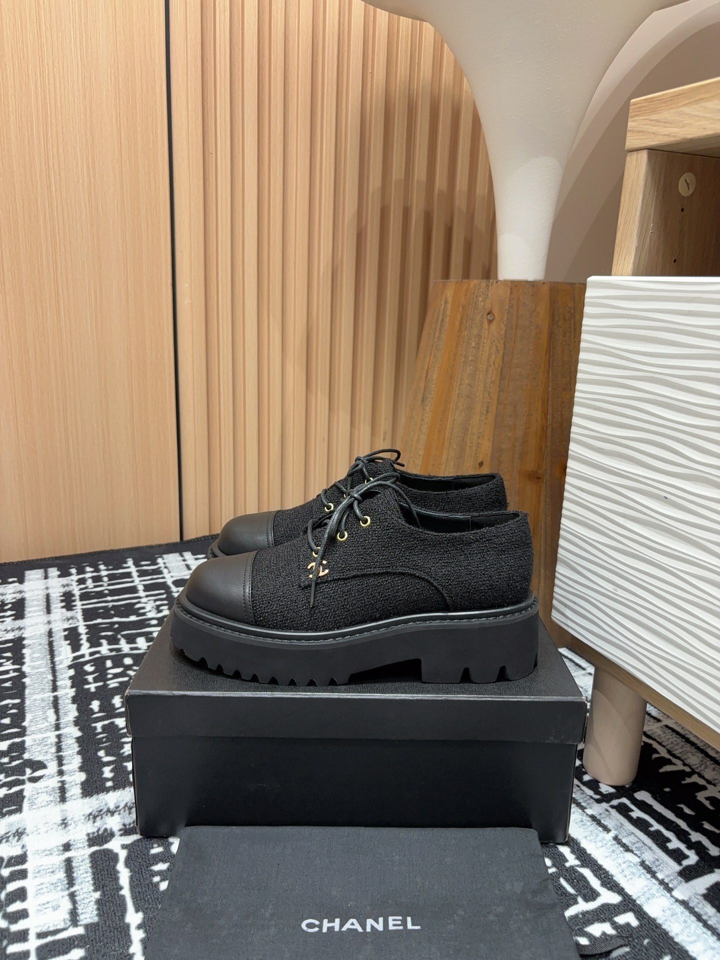 C-Sneakers