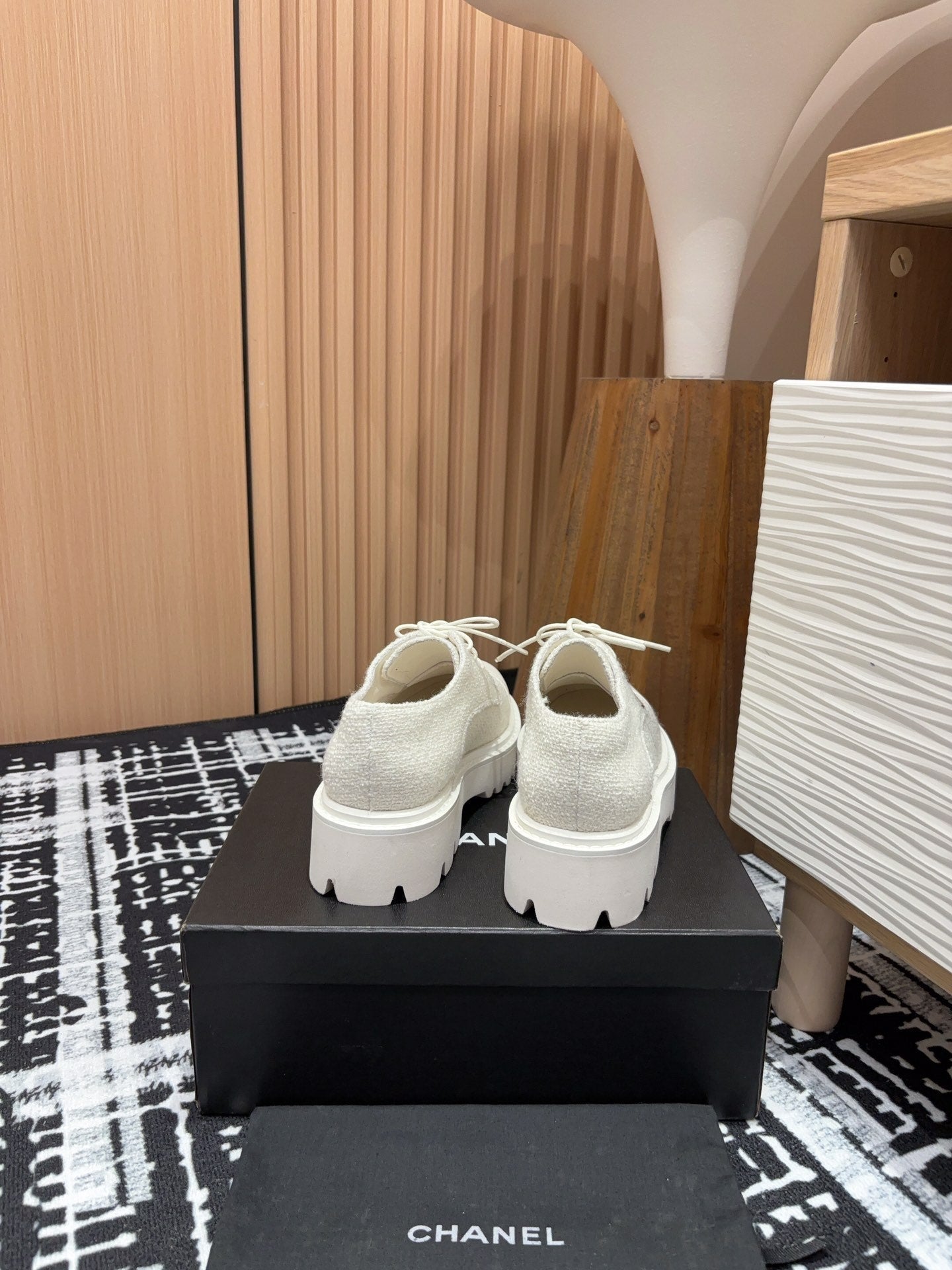 C-Sneakers