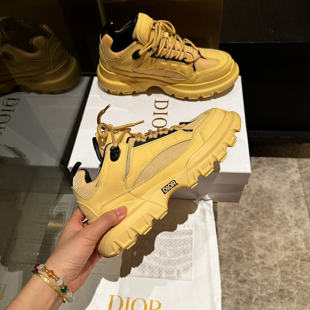 D-Sneakers
