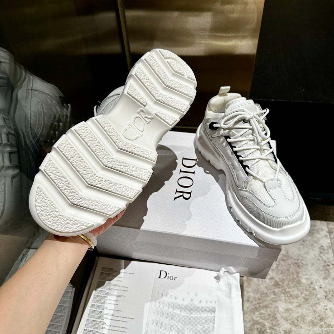 D-Sneakers