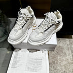 D-Sneakers