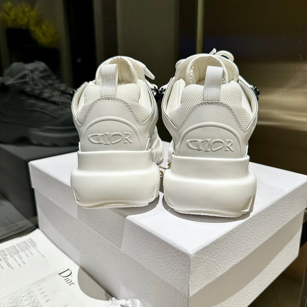 D-Sneakers