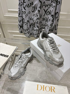 D-Sneakers