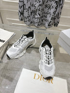 D-Sneakers