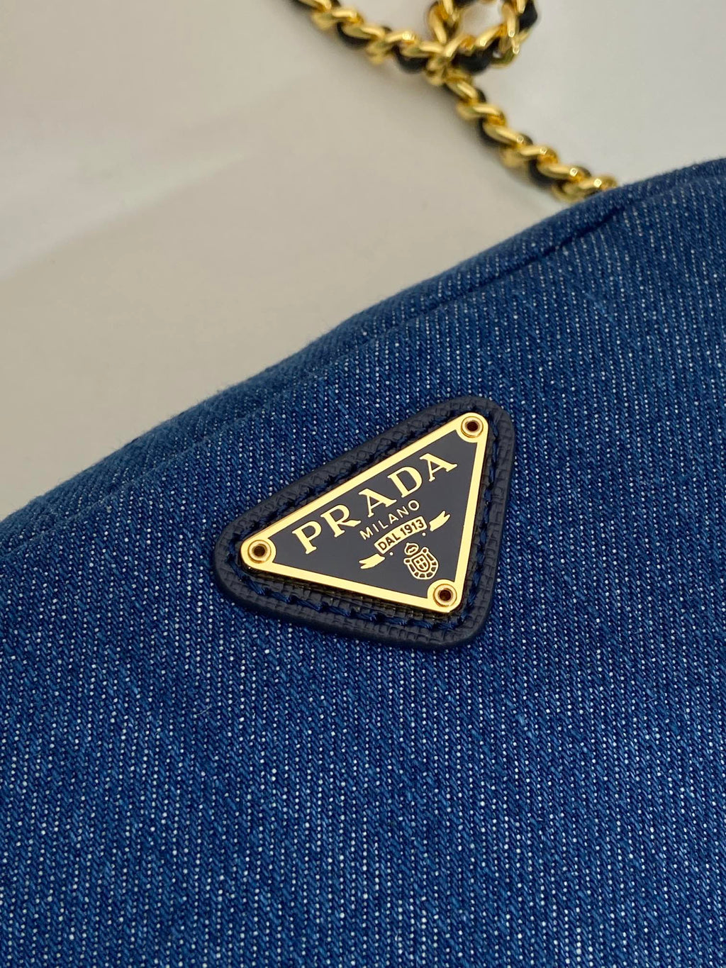 P-Shoulder Bag