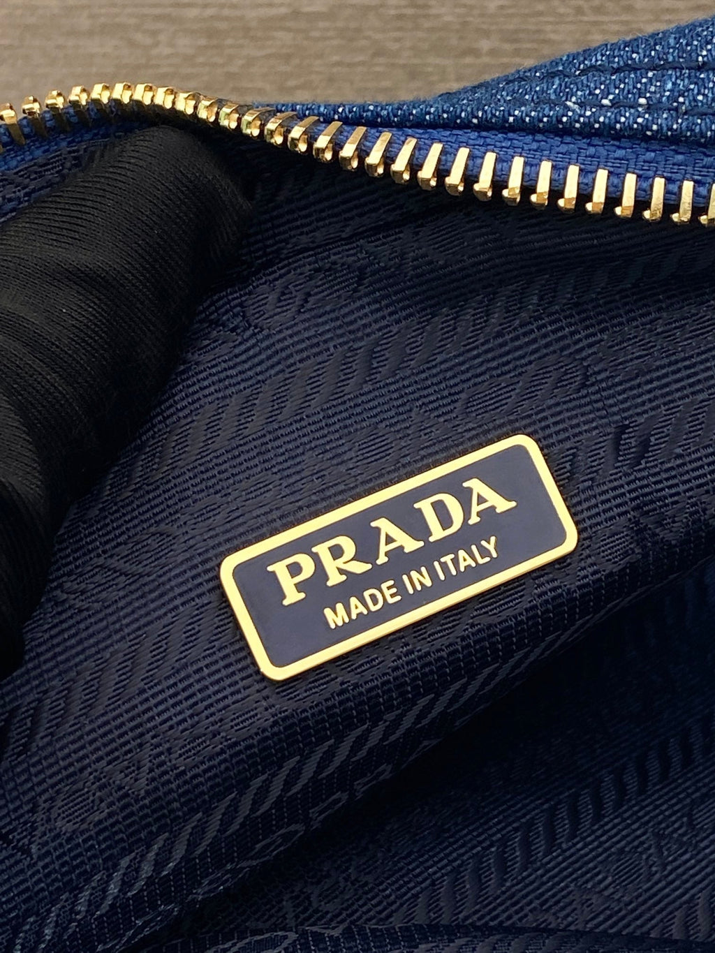 P-Shoulder Bag