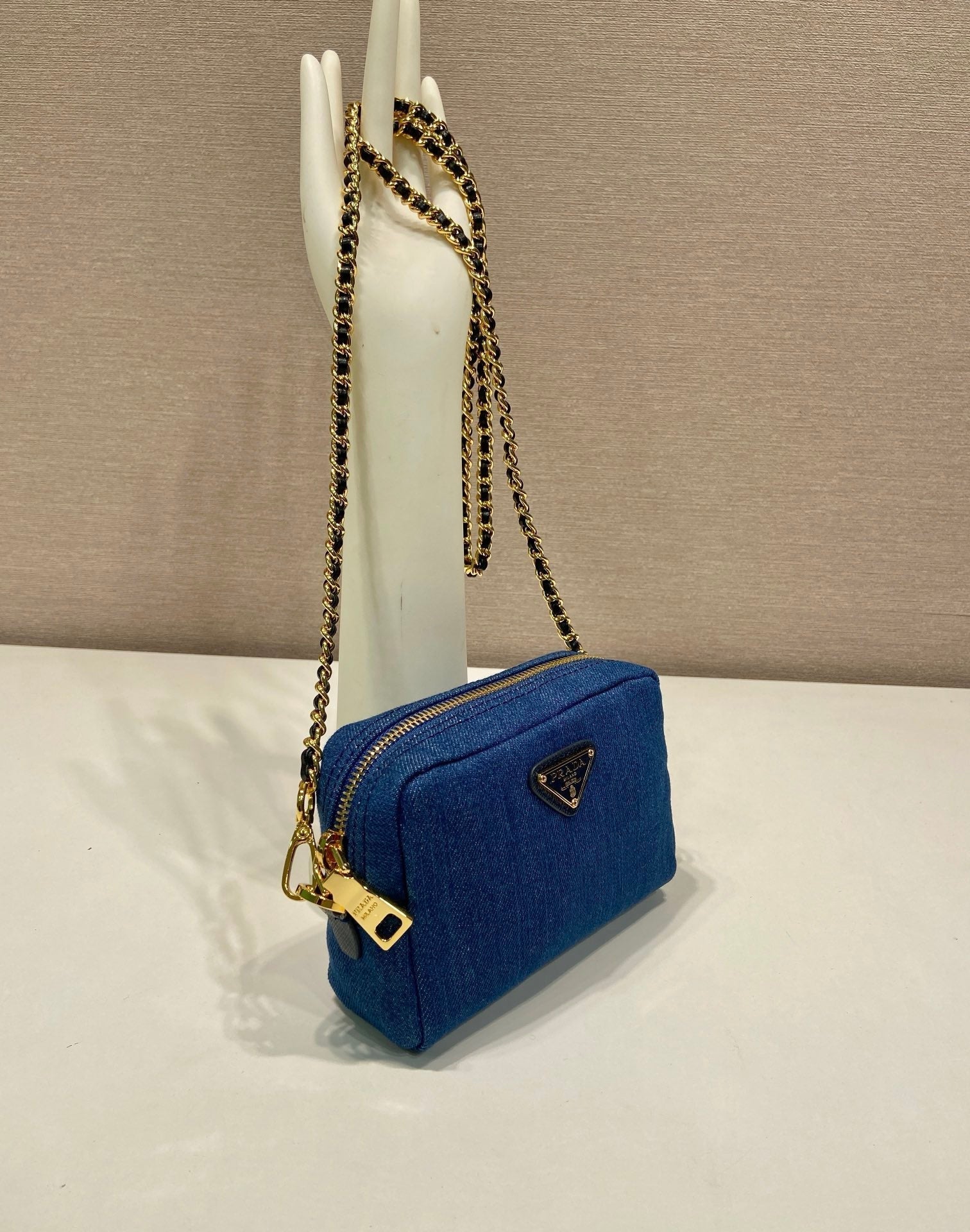 P-Shoulder Bag