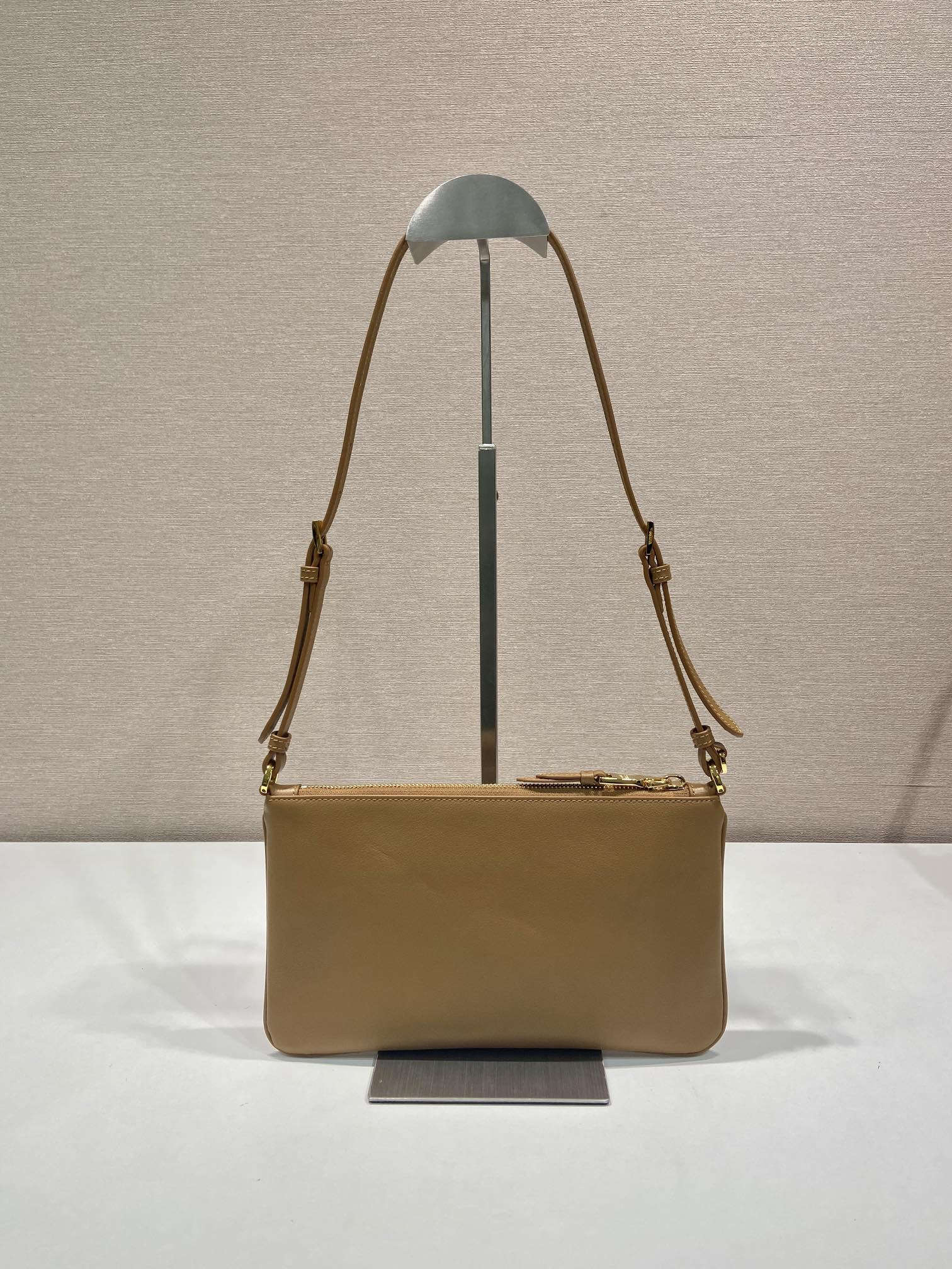 P-Shoulder Bag