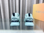 D-Sneakers