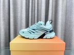 D-Sneakers